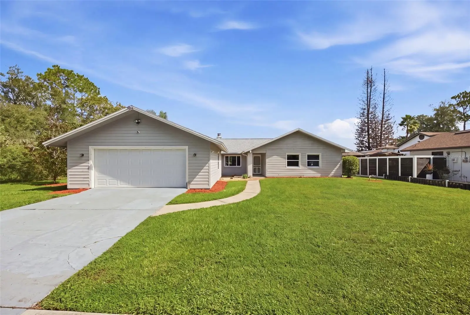 645 Deer Run Court, FL
