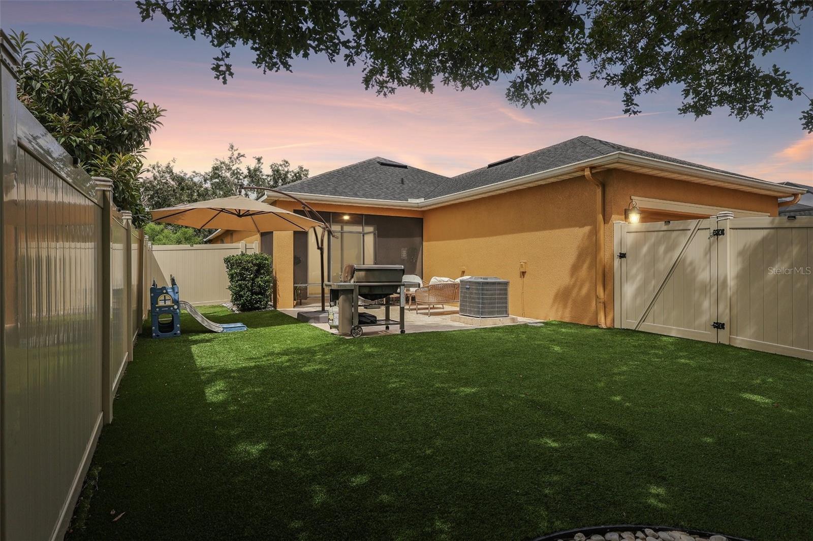 2217 Long Derby Way, FL
