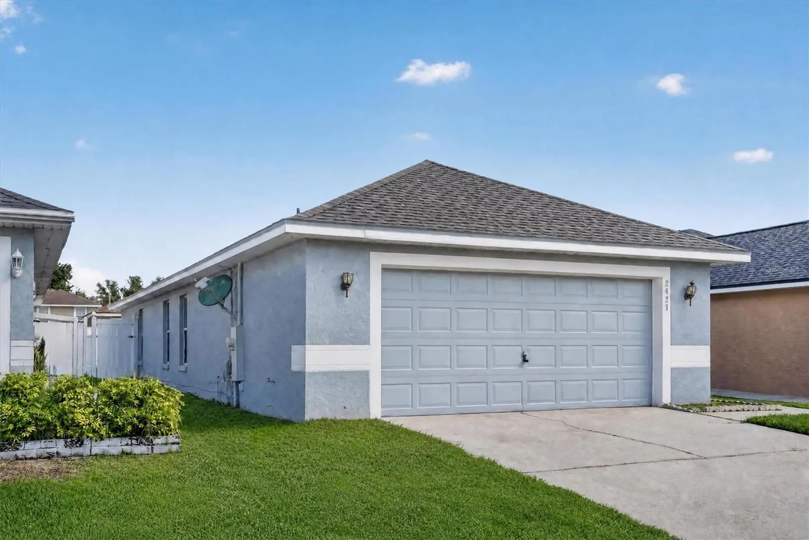2421 Ruddenstone Way, FL