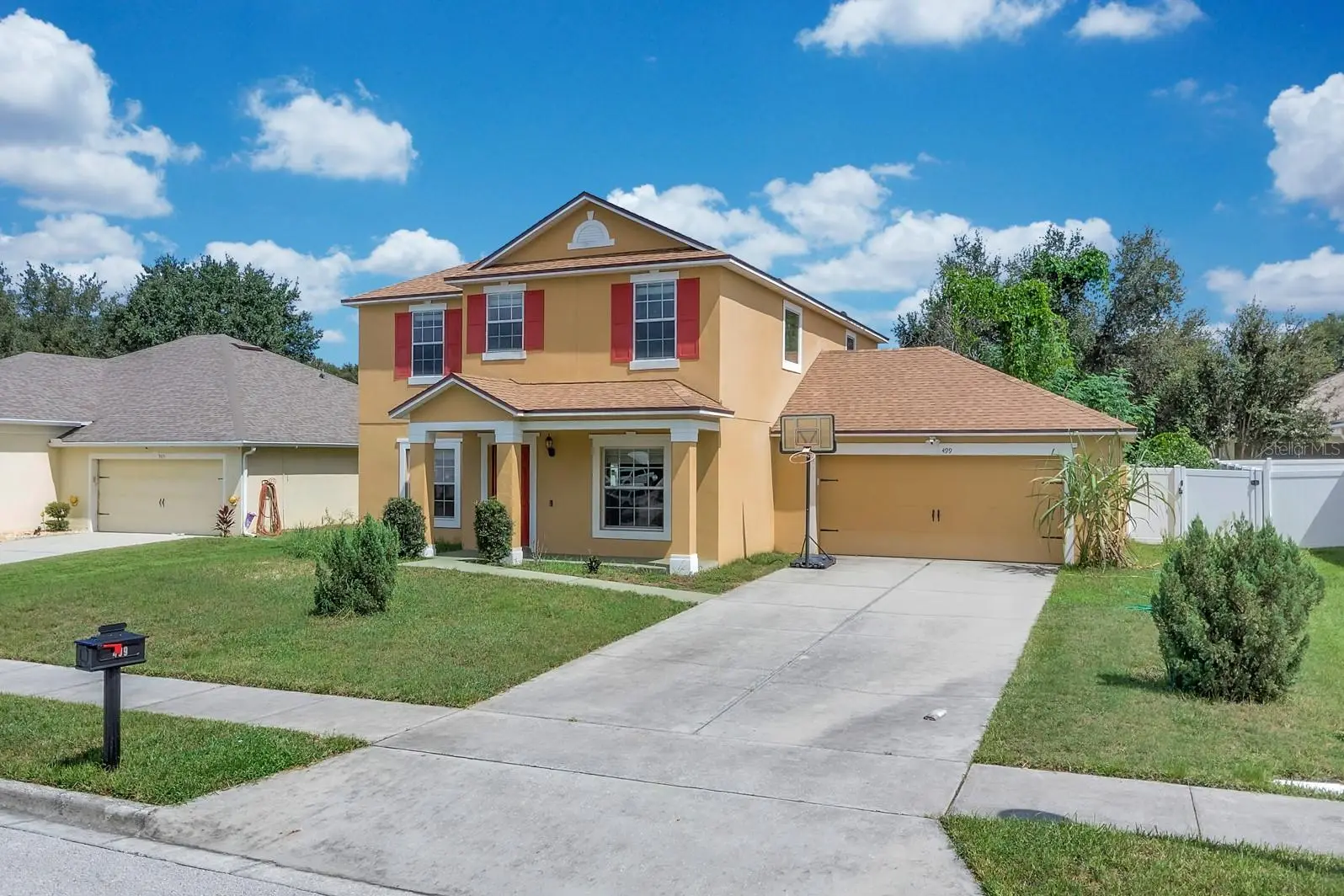 499 Nadeau Way, FL