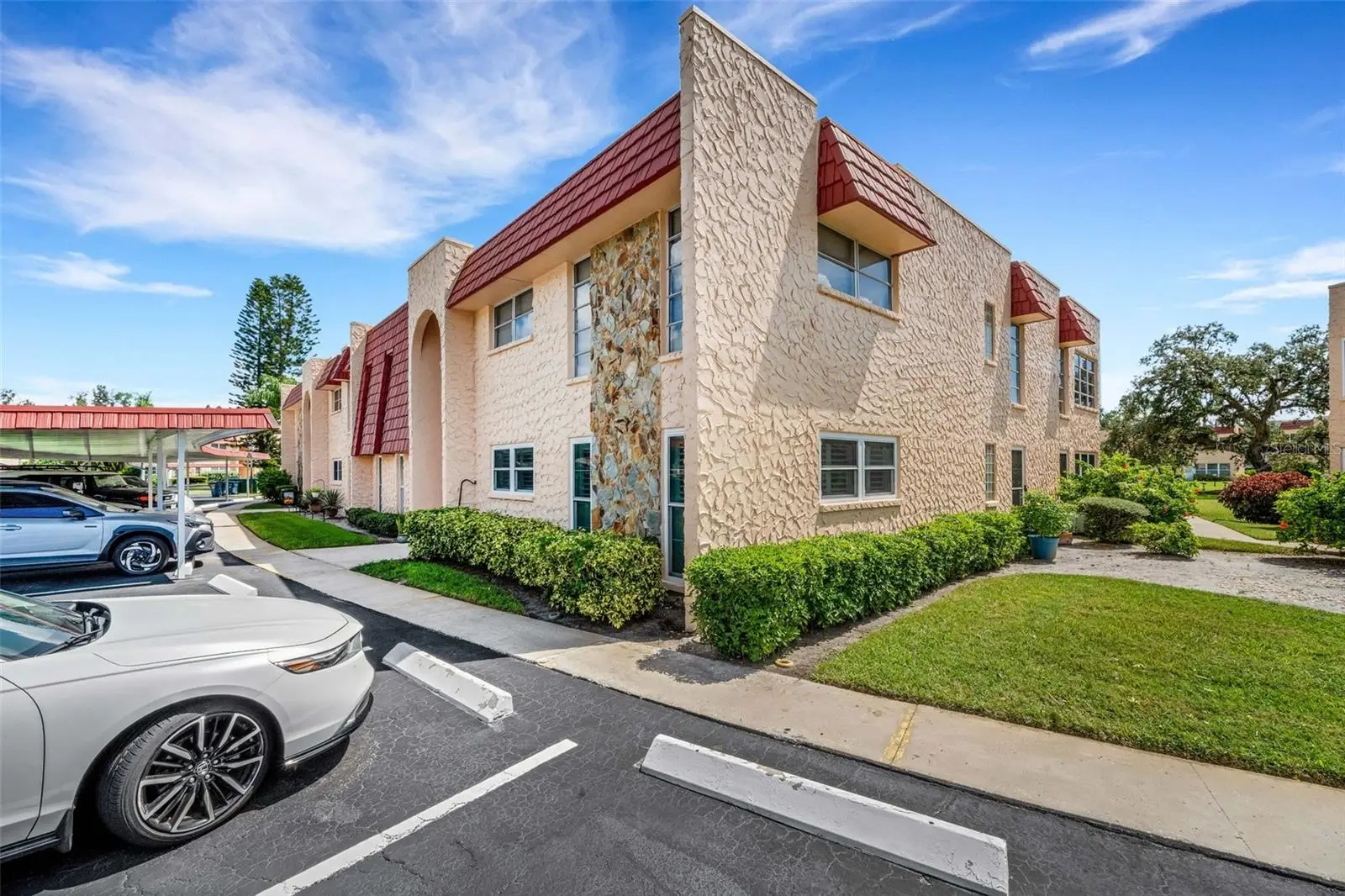 223 Buttonwood Circle, FL