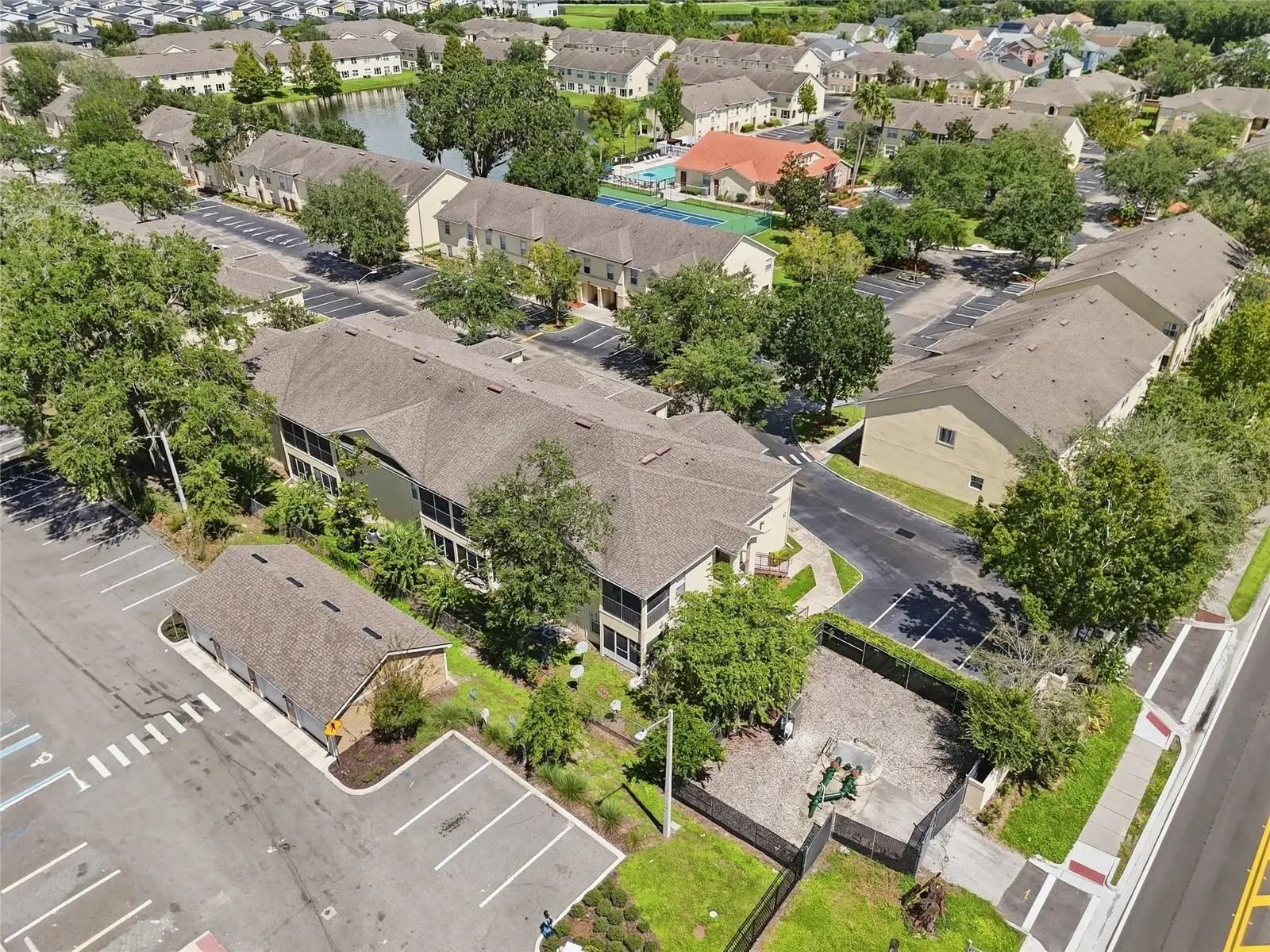2718 Club Cortile Circle, FL