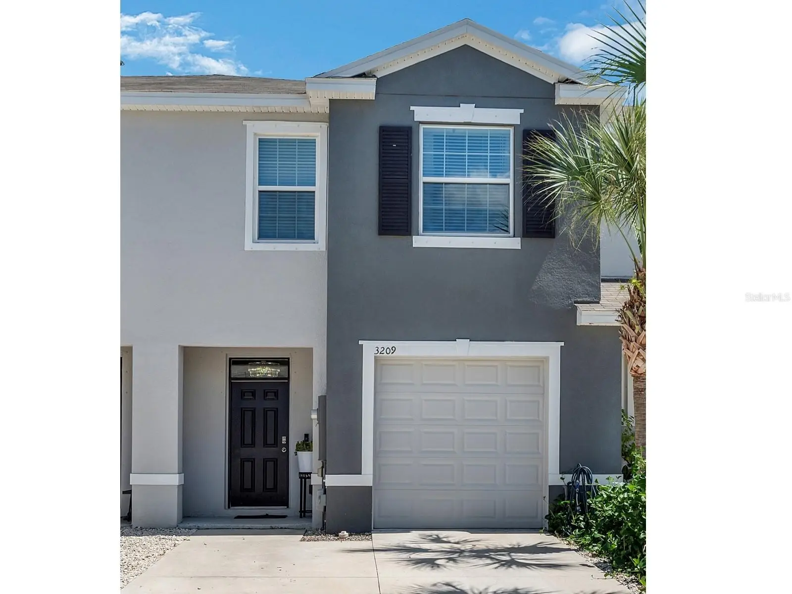 3209 Pleasant Willow Court, FL