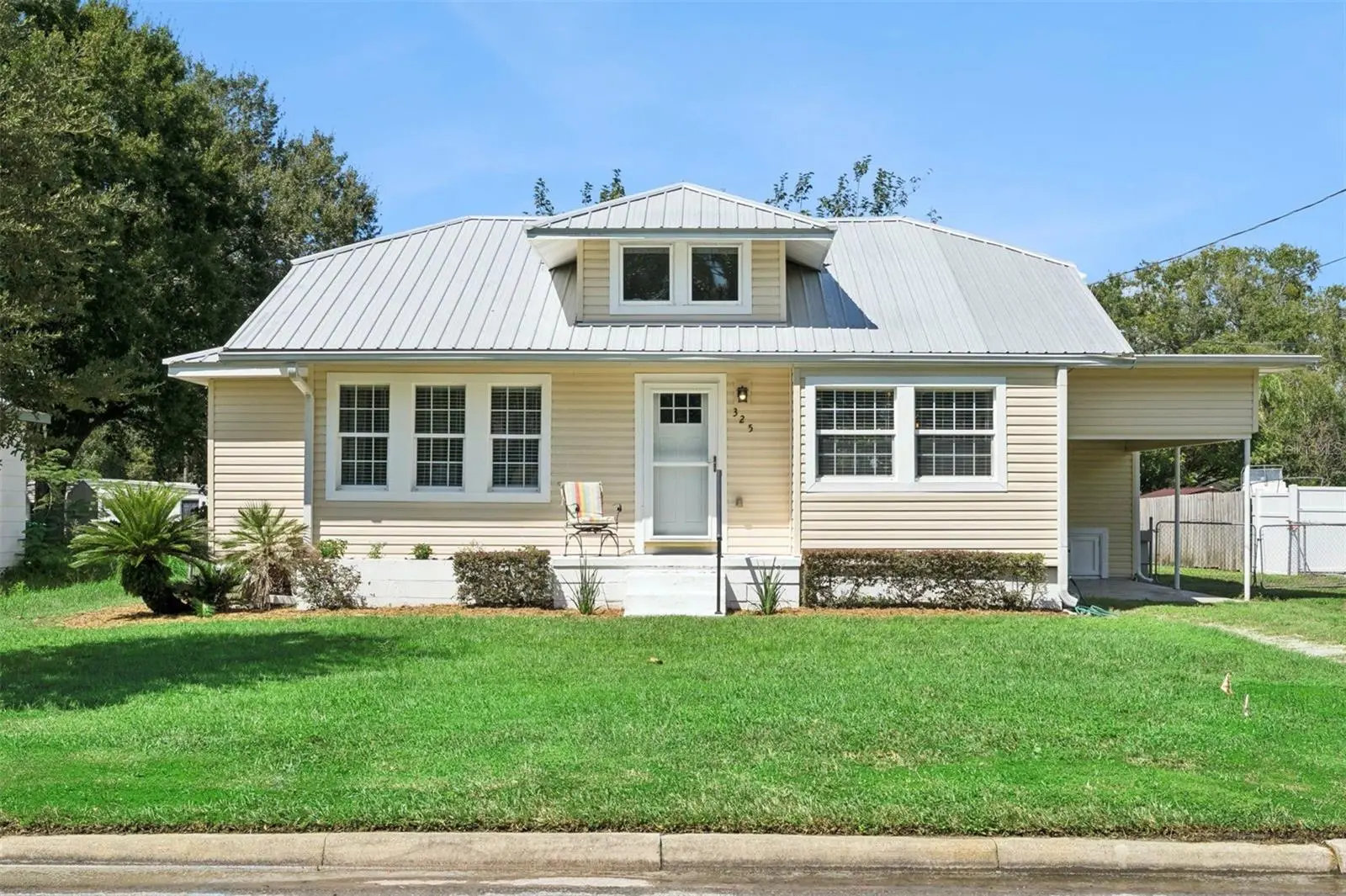 325 Newell Street, FL