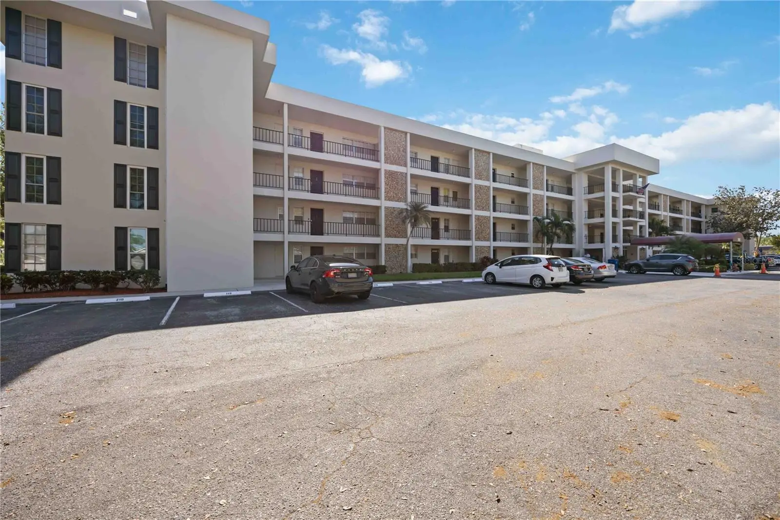 7461 Country Club Drive, FL