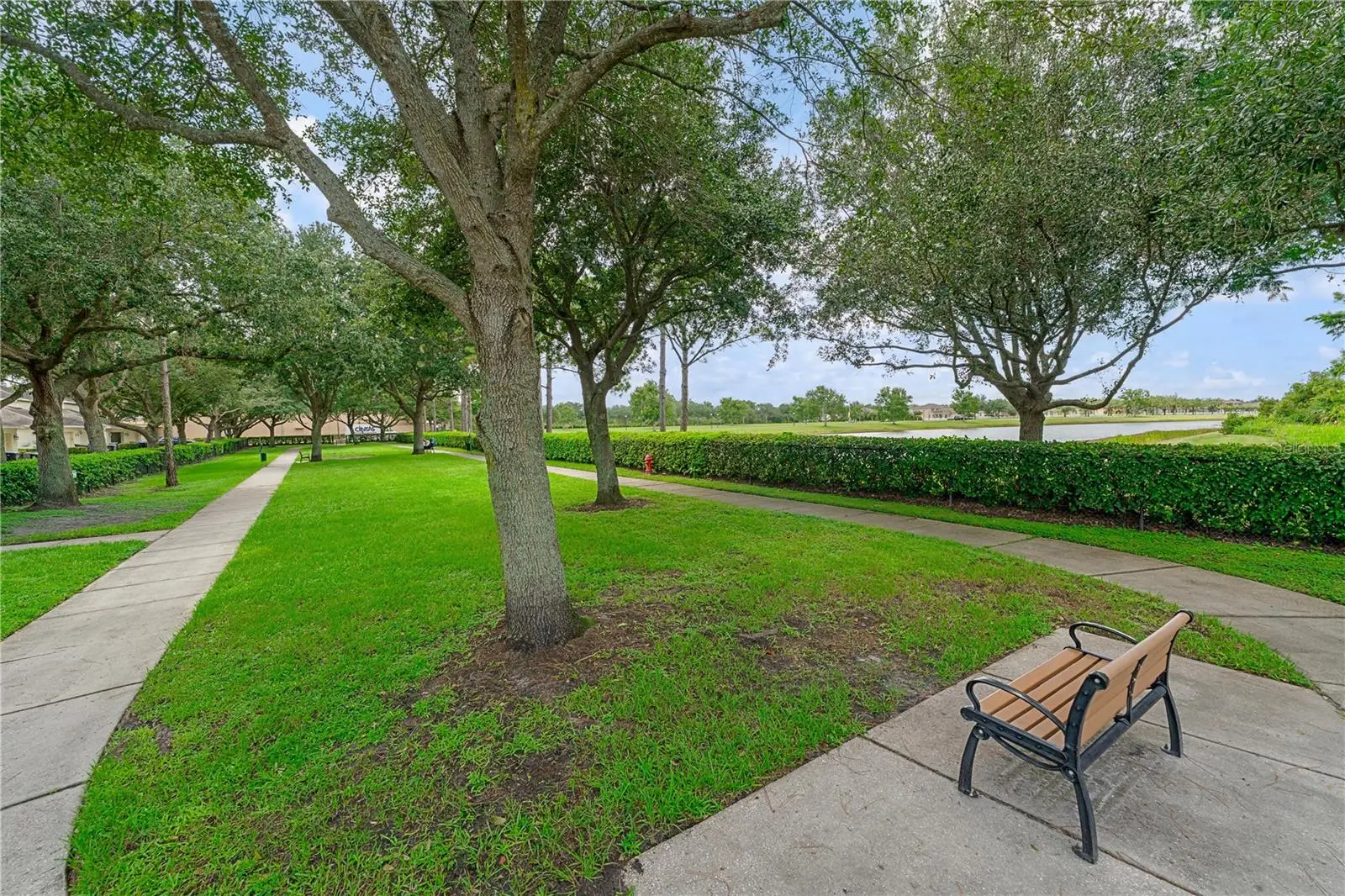 12721 Avalon Lake Drive, FL