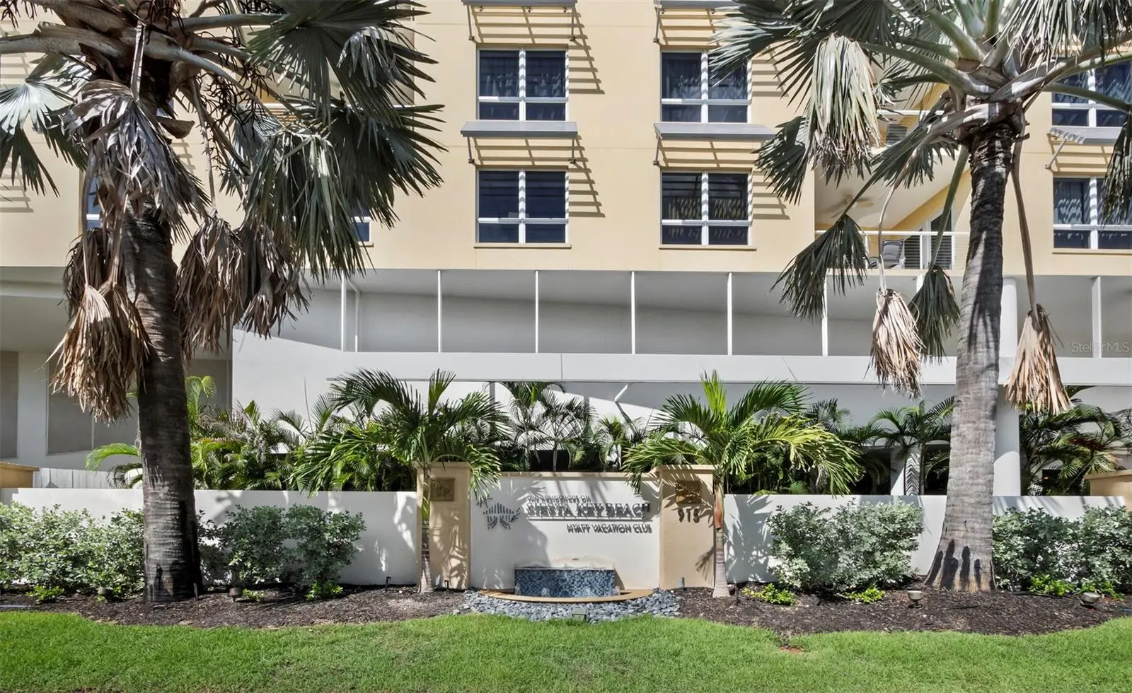915 Seaside Drive, FL