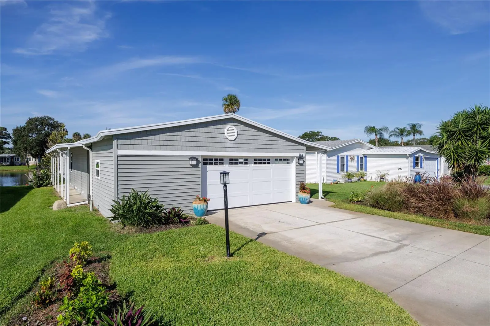 728 Navigators Way, FL
