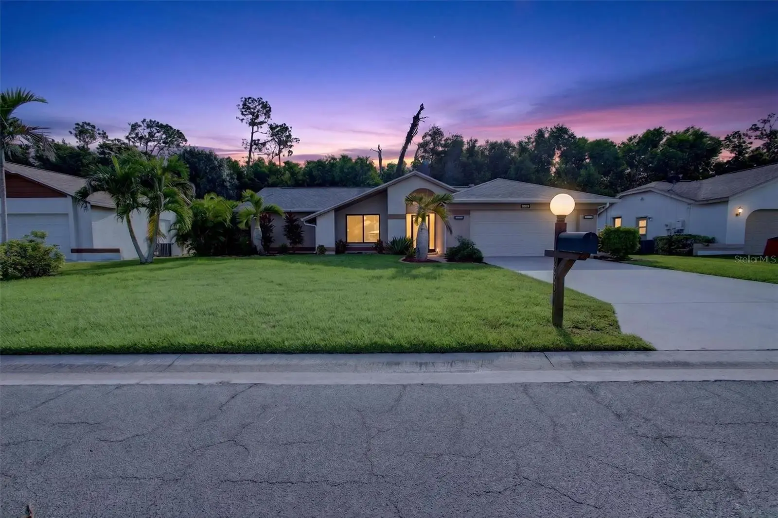 6981 Saint Edmunds Loop, FL