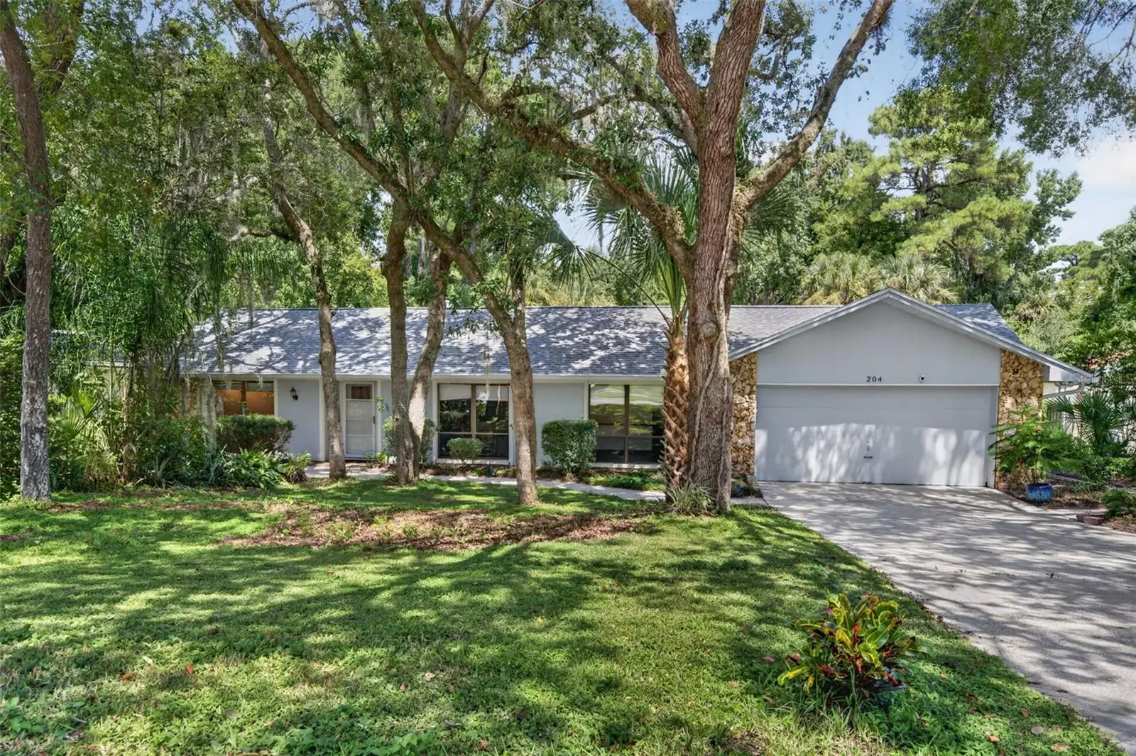 204 Riverbend Boulevard, FL