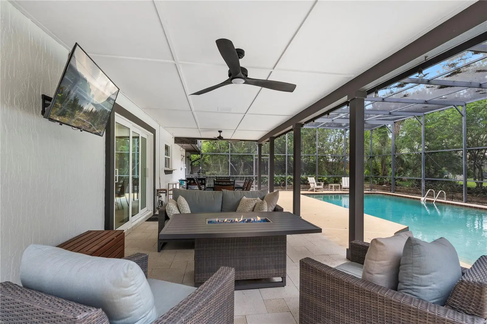 102 Sweetwater Hills Drive, FL