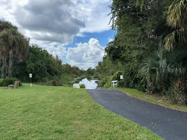 322 Shadowbay Boulevard, FL