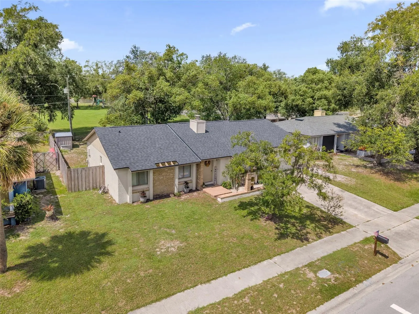 990 Waverly Drive, FL