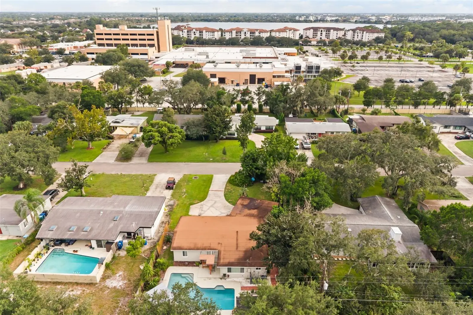2215 Woodcrest Drive, FL