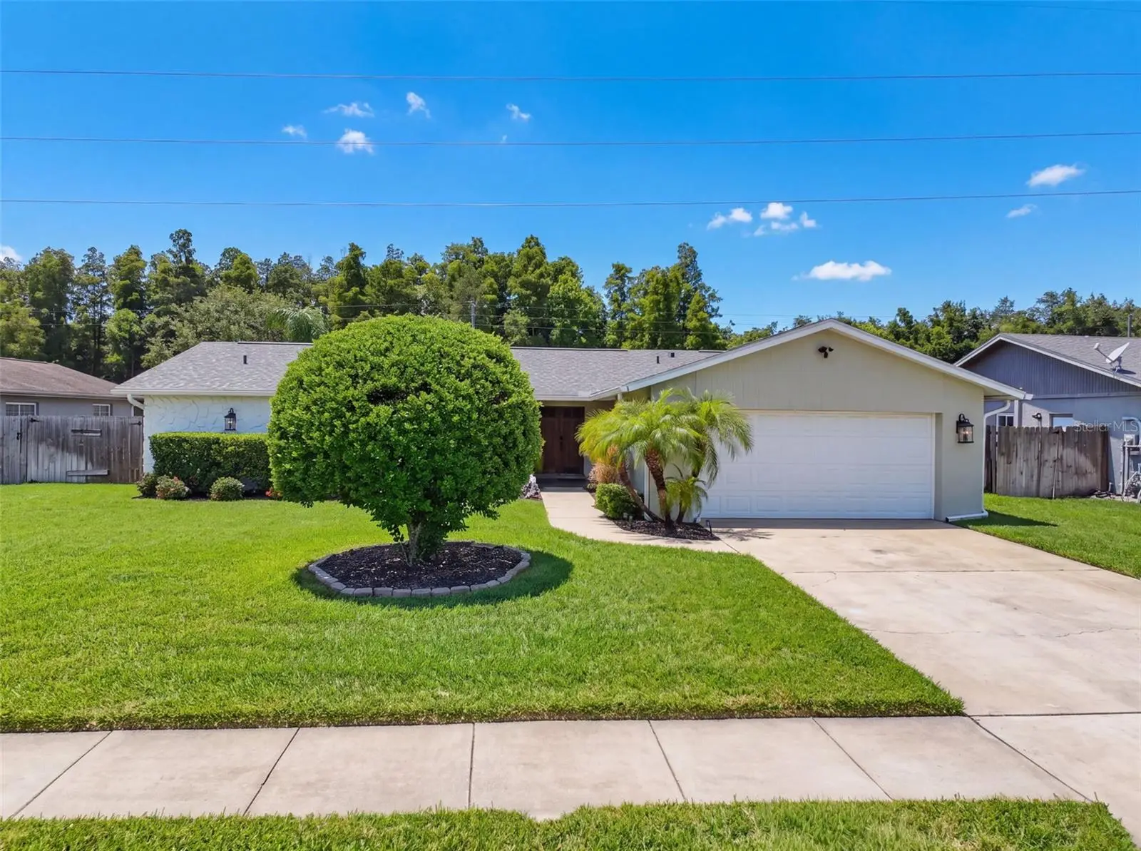 1846 Del Robles Drive, FL