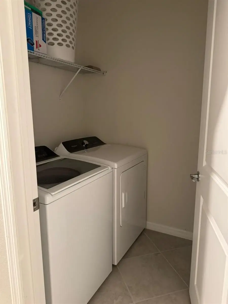 15882 Cape Coral Loop, FL