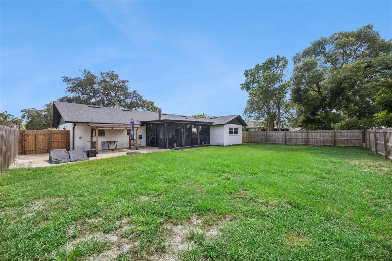 207 Harrogate Place, FL