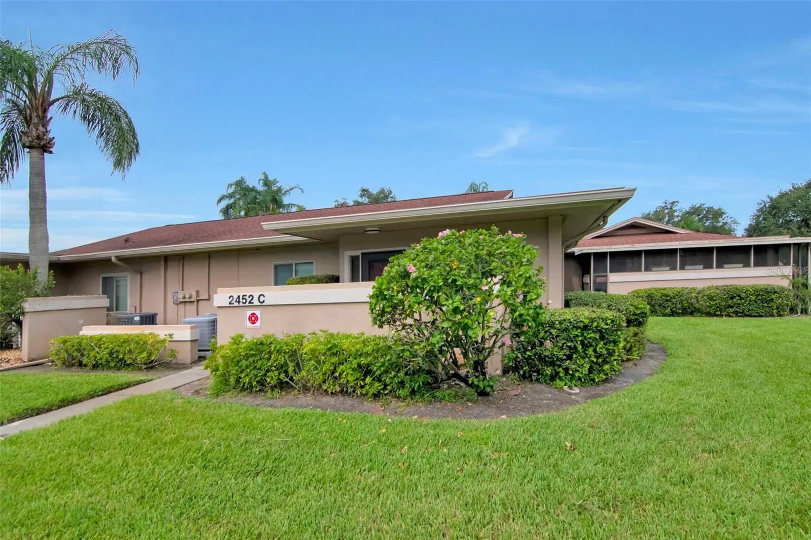 2452 Laurelwood Drive, FL