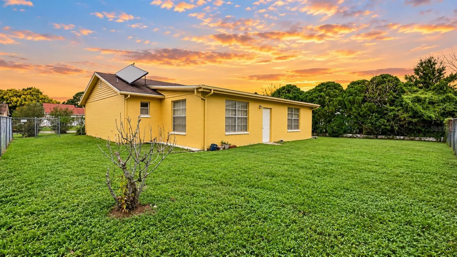 135 Oaxaca Lane, FL