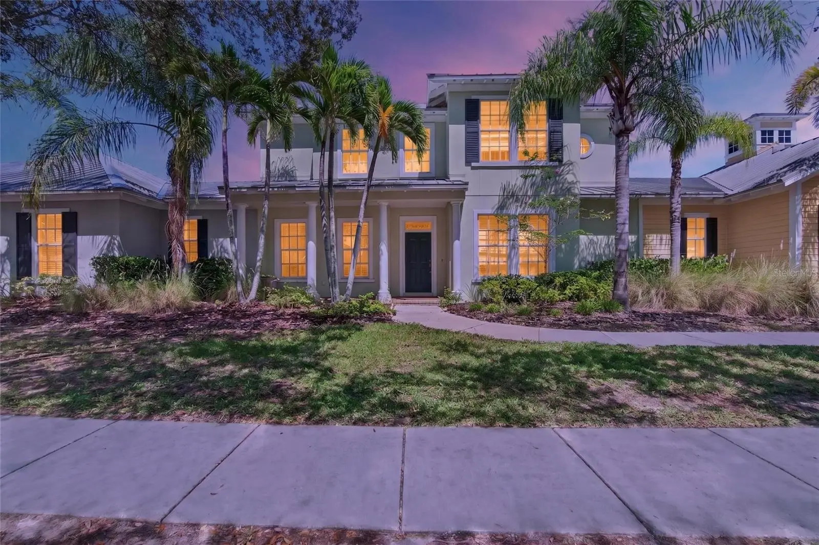5518 Luminar Pointe Lane, FL