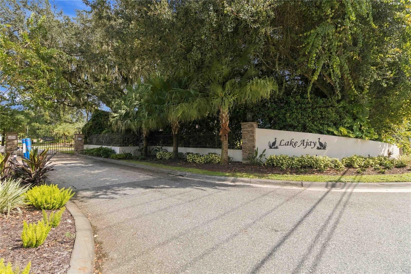 3180 Whisper Wind Dr, FL