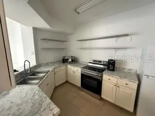 5536 Metrowest Boulevard, FL