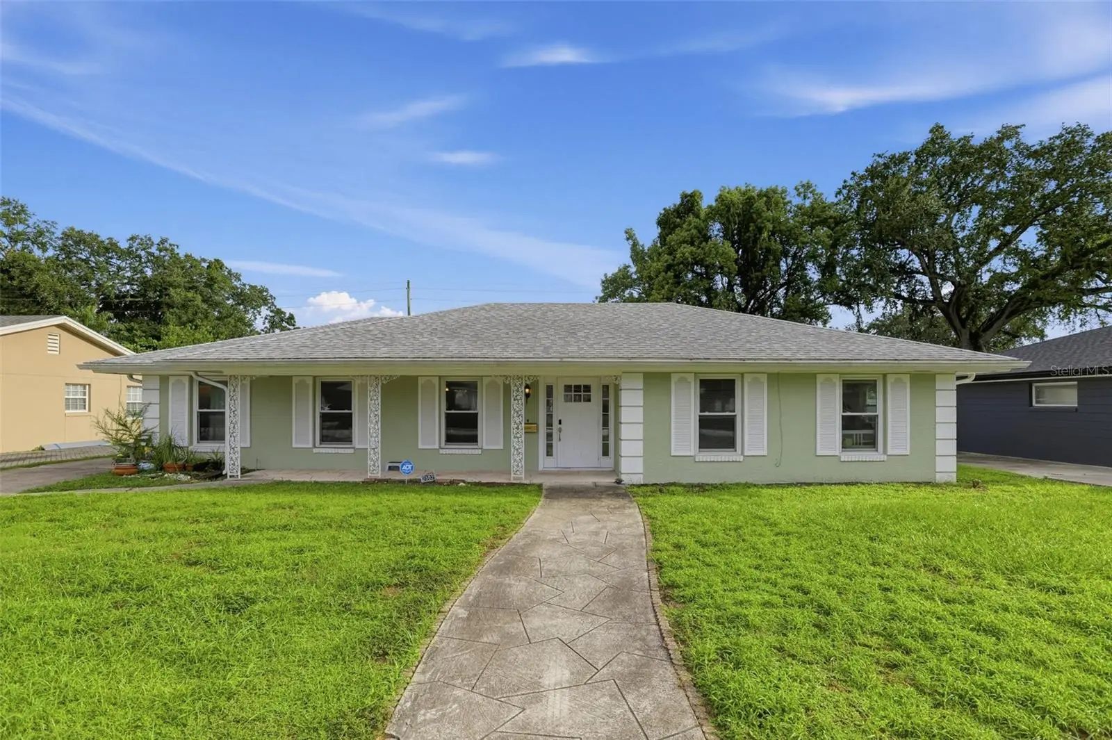 2502 Vine Street, FL