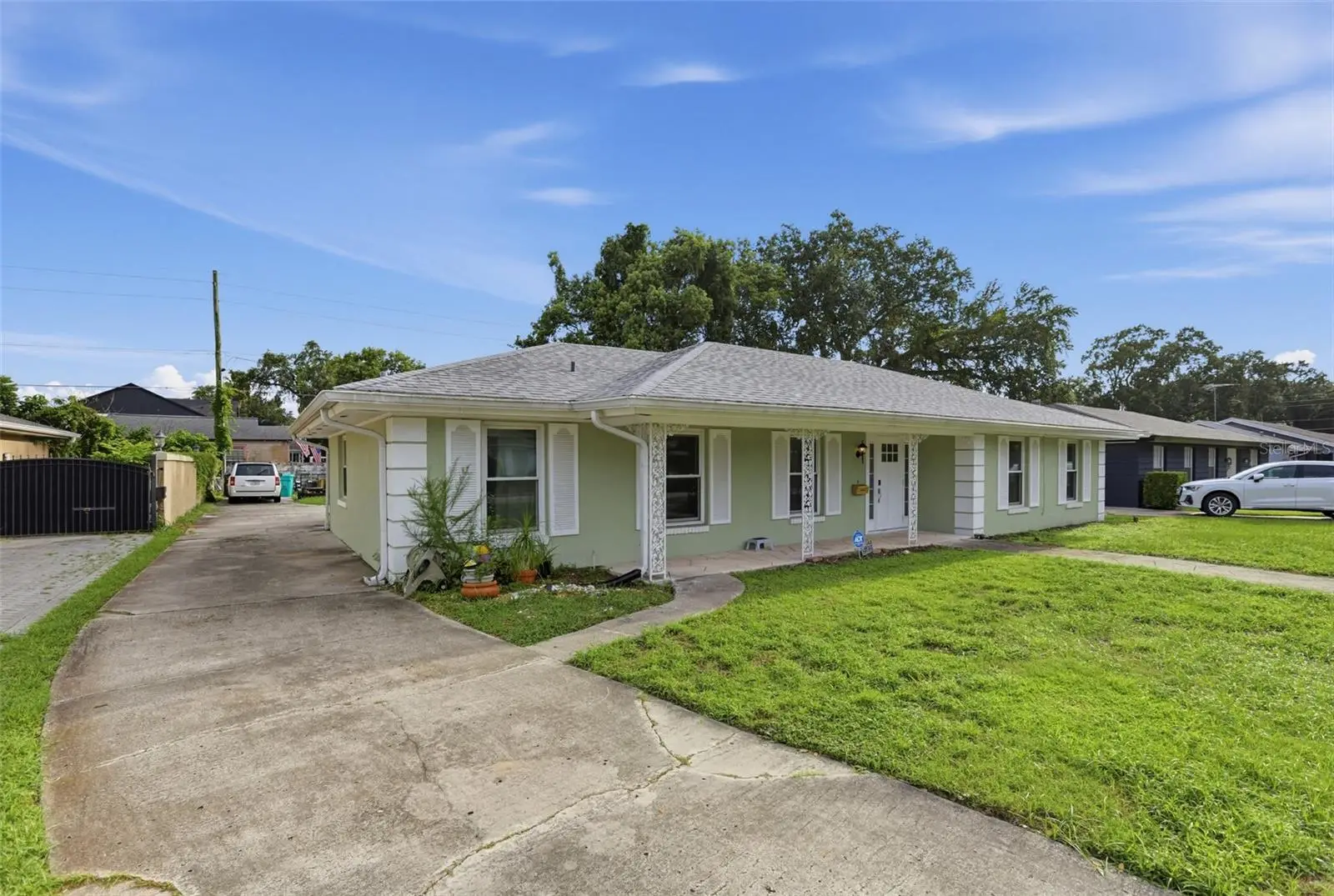 2502 Vine Street, FL