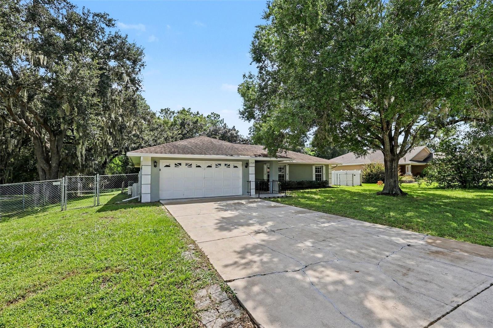 2928 Eastbrook Drive, FL