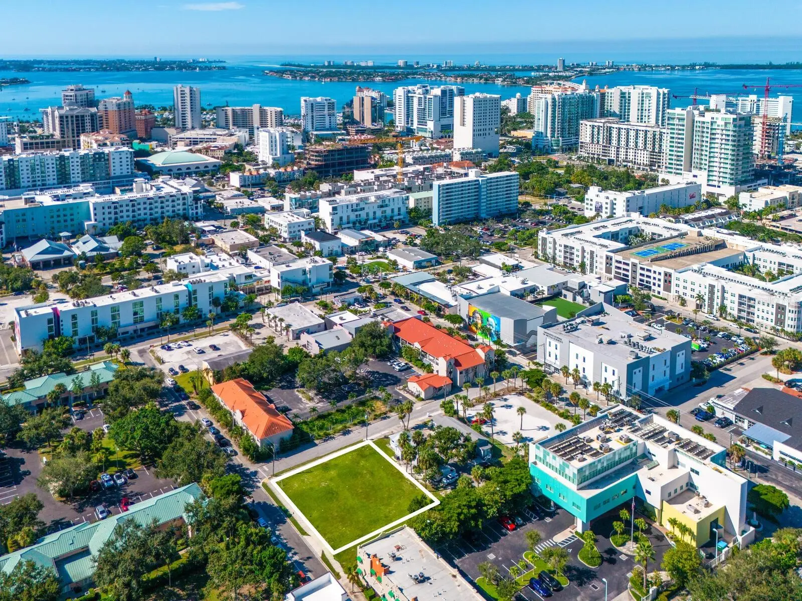 701 Cohen Way, FL