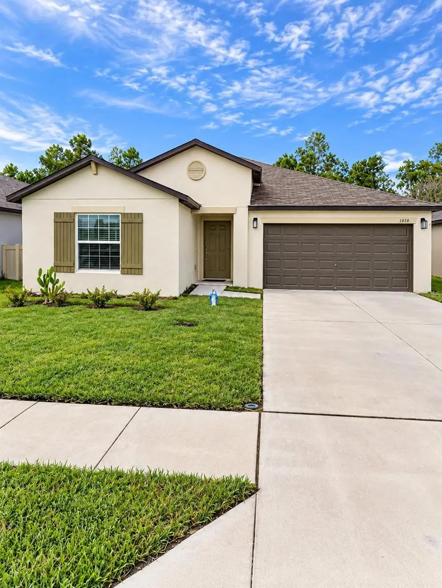 1838 Red Loop, FL
