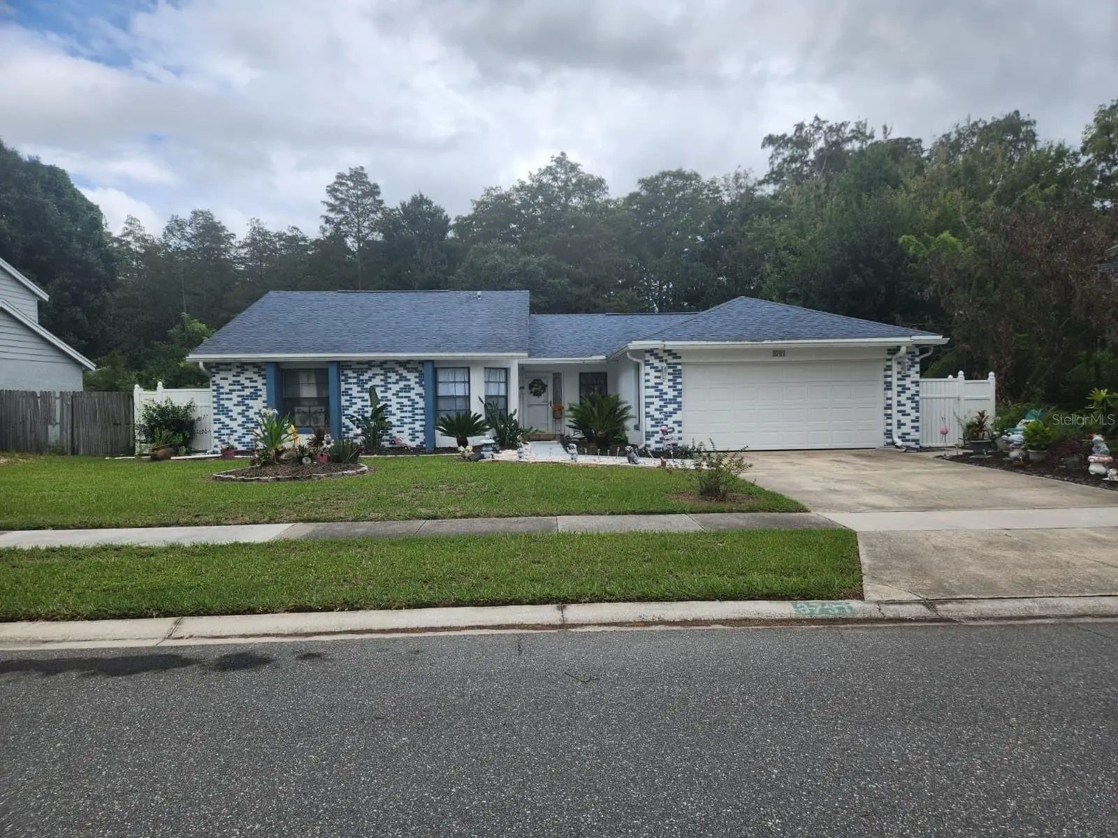 3731 Valencia Grove Lane, FL