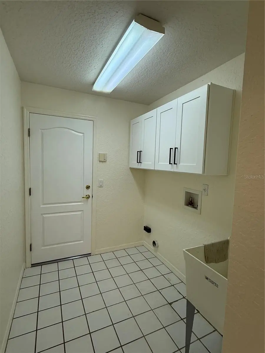 12613 Summer Tree Court, FL