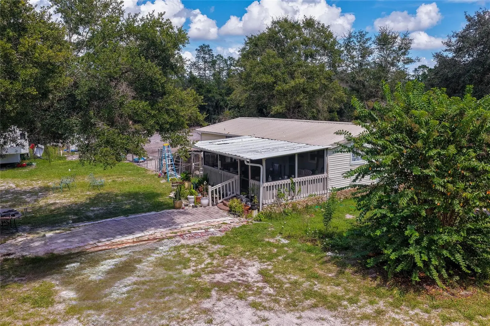 41330 Ford Road, FL