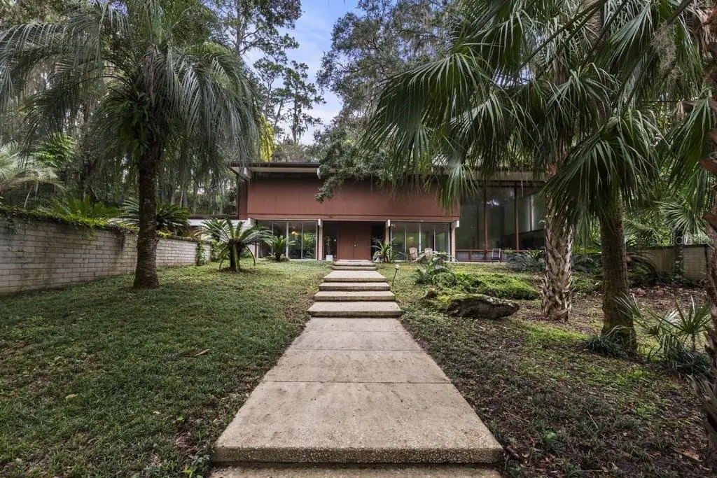 3105 5th Court, FL