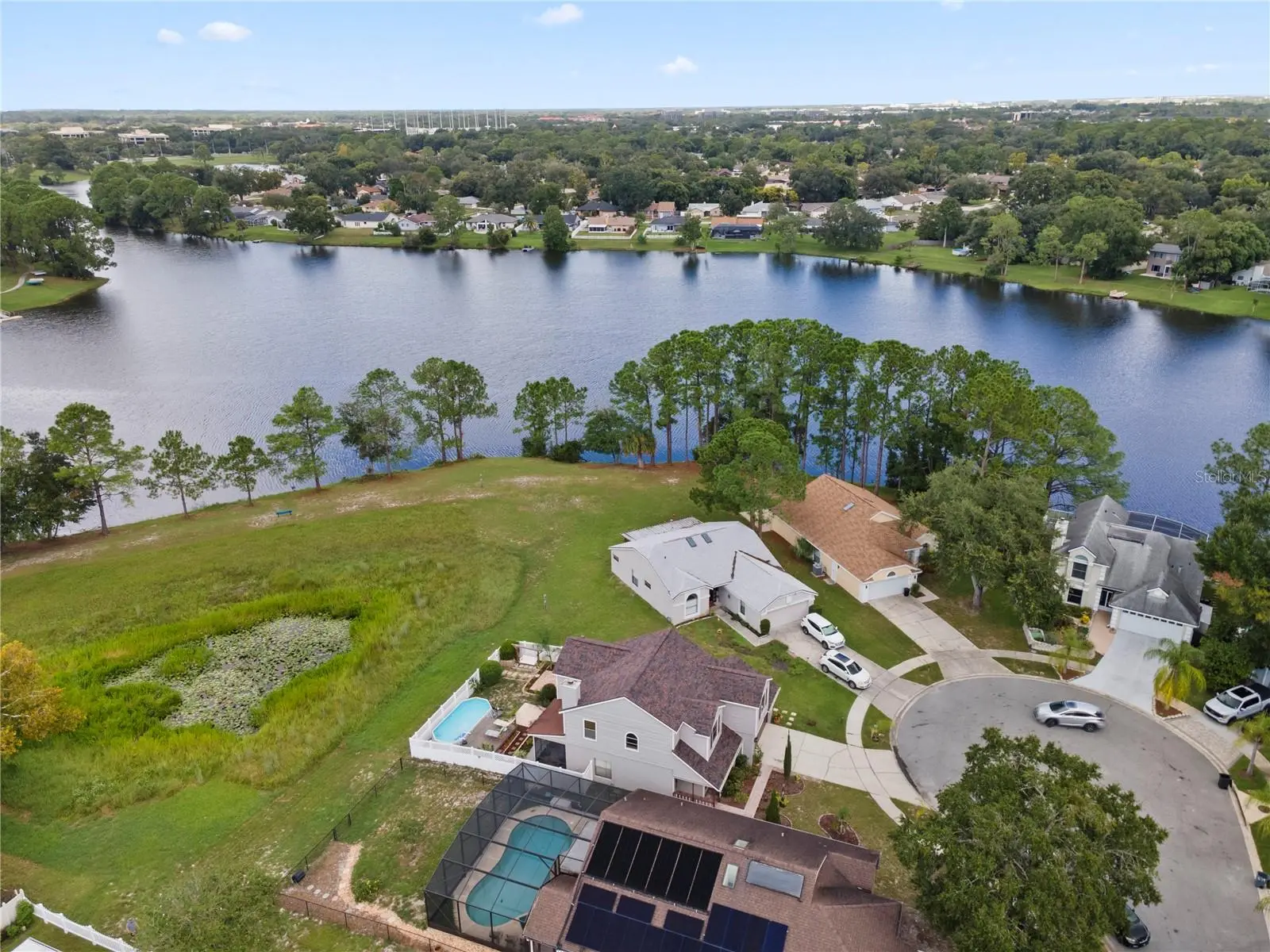 518 Huxford Court, FL