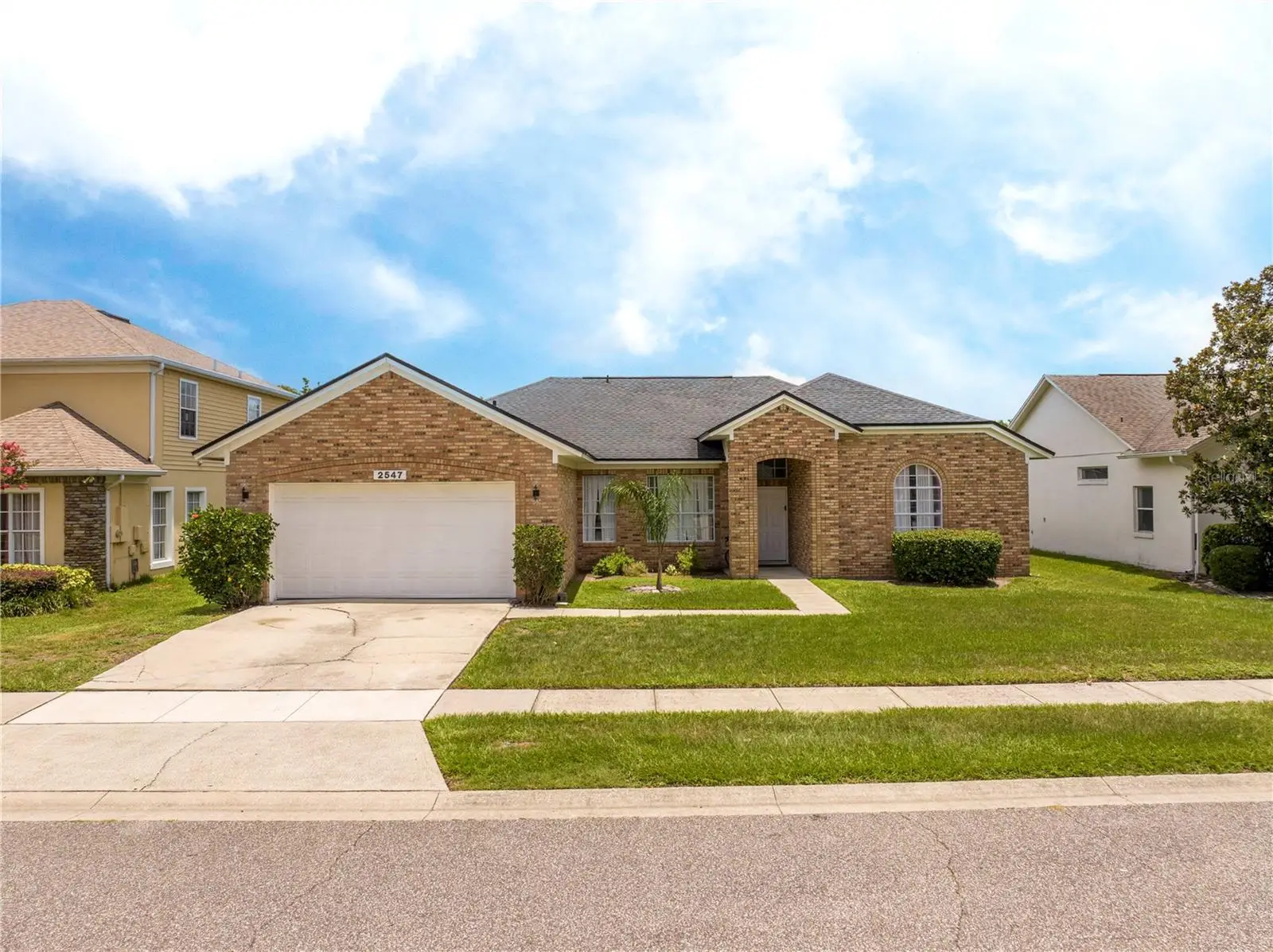 2547 Raccoon Run Lane, FL
