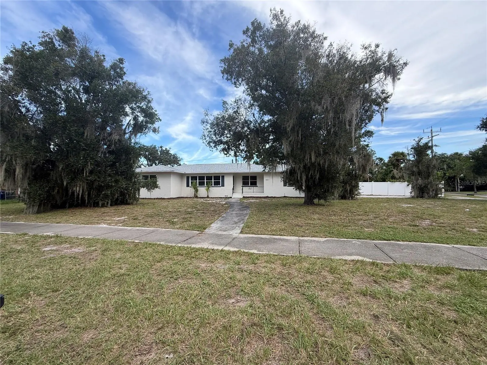 601 Myrtle Way, FL