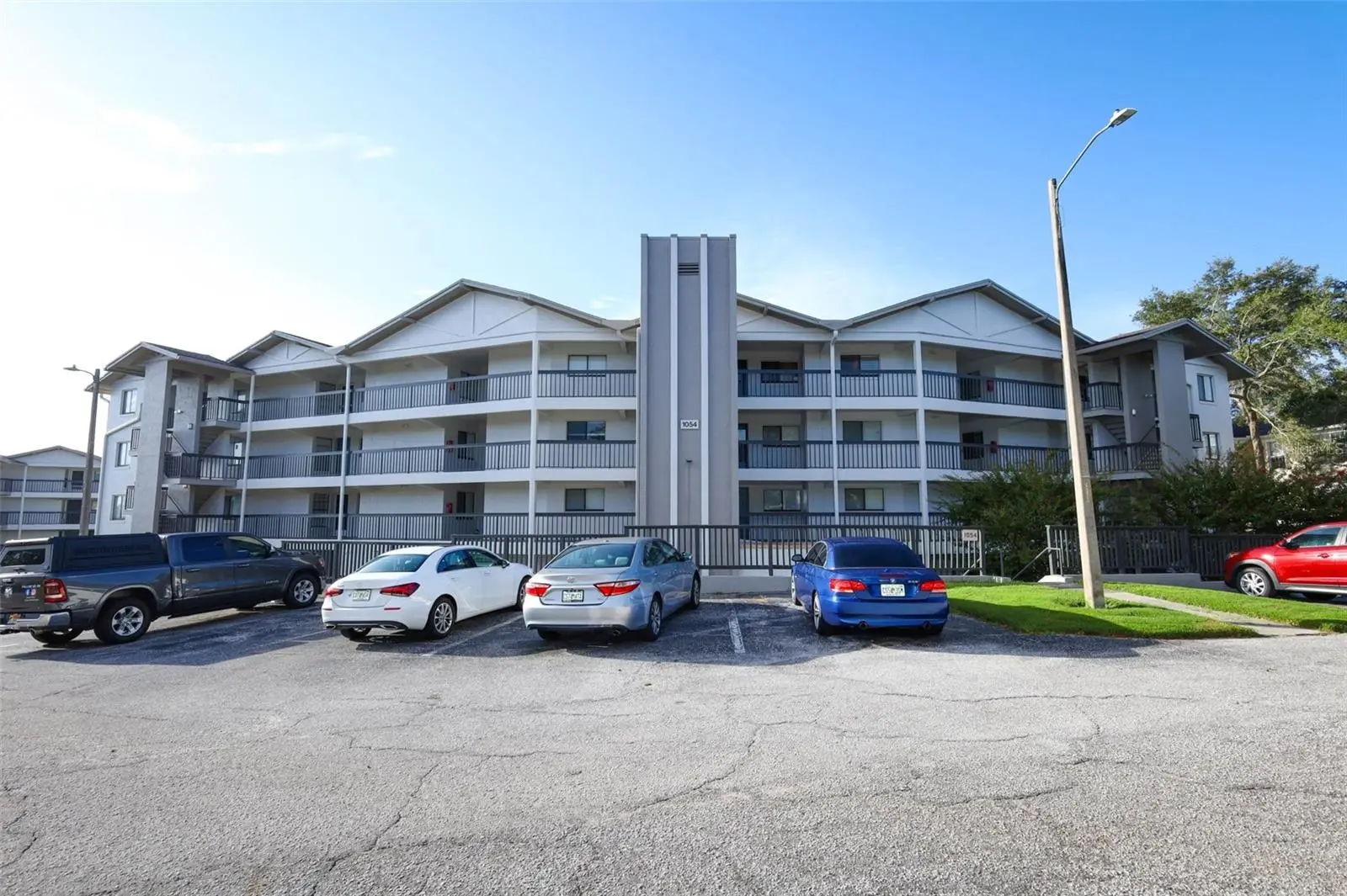 1054 Lotus Cove Court, FL