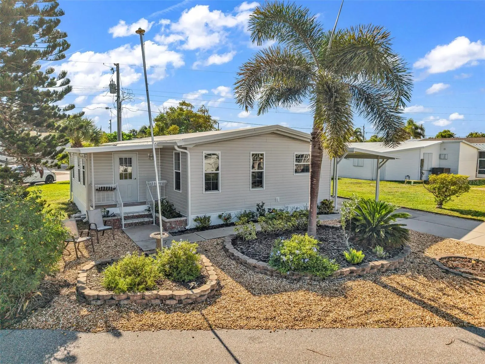 821 Bogie, FL