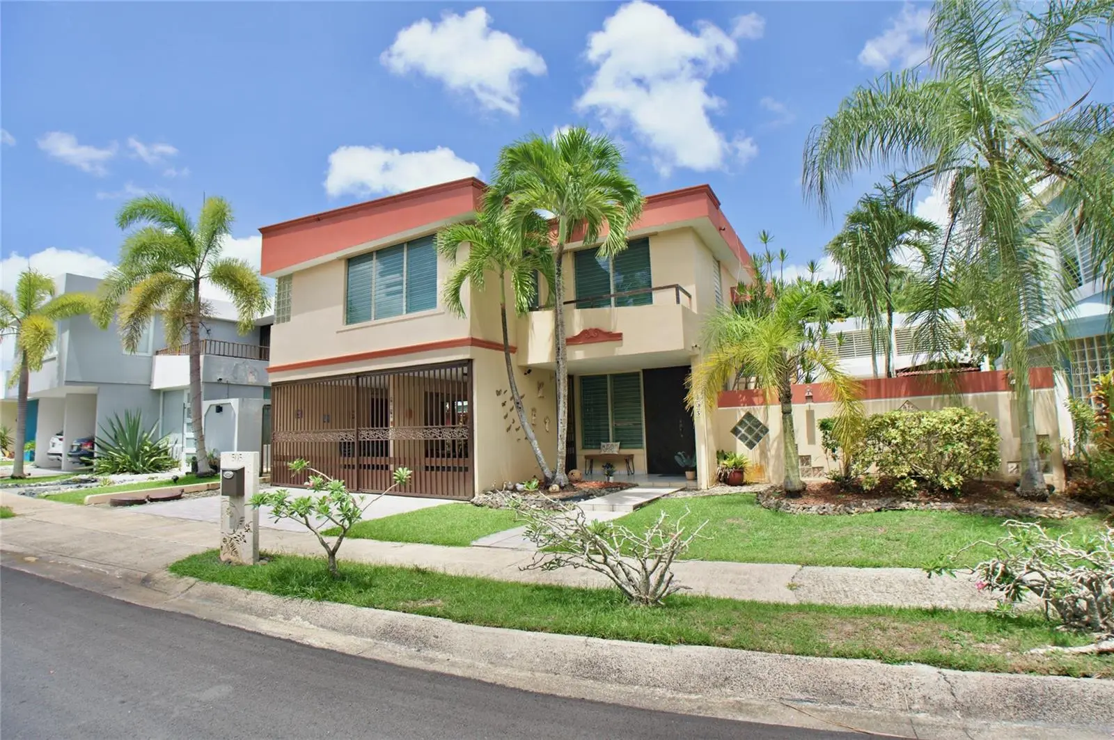 Calle 1 E-5 Urb Valle Escondido, PR