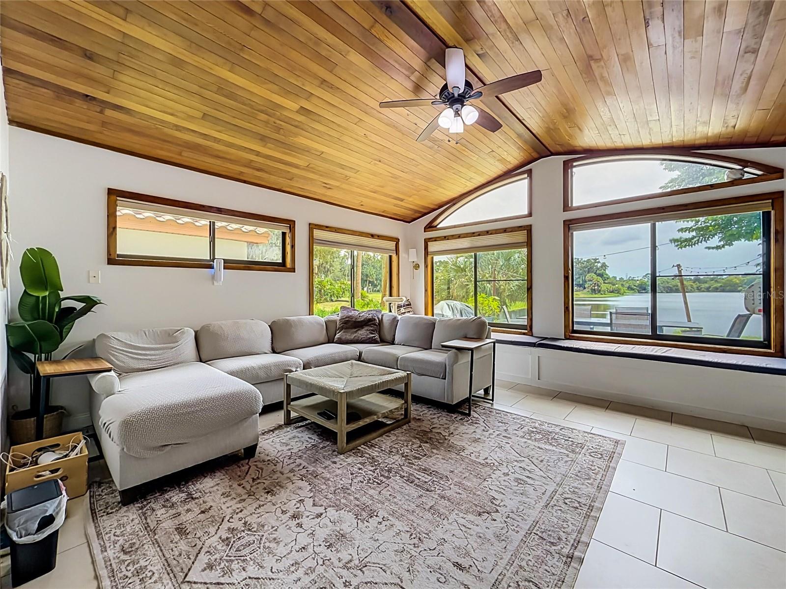 615 Anhinga Road, FL