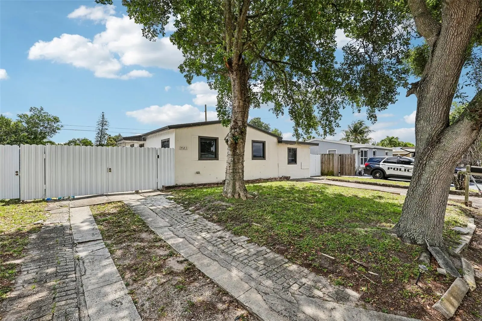 1421 68th Terrace, FL