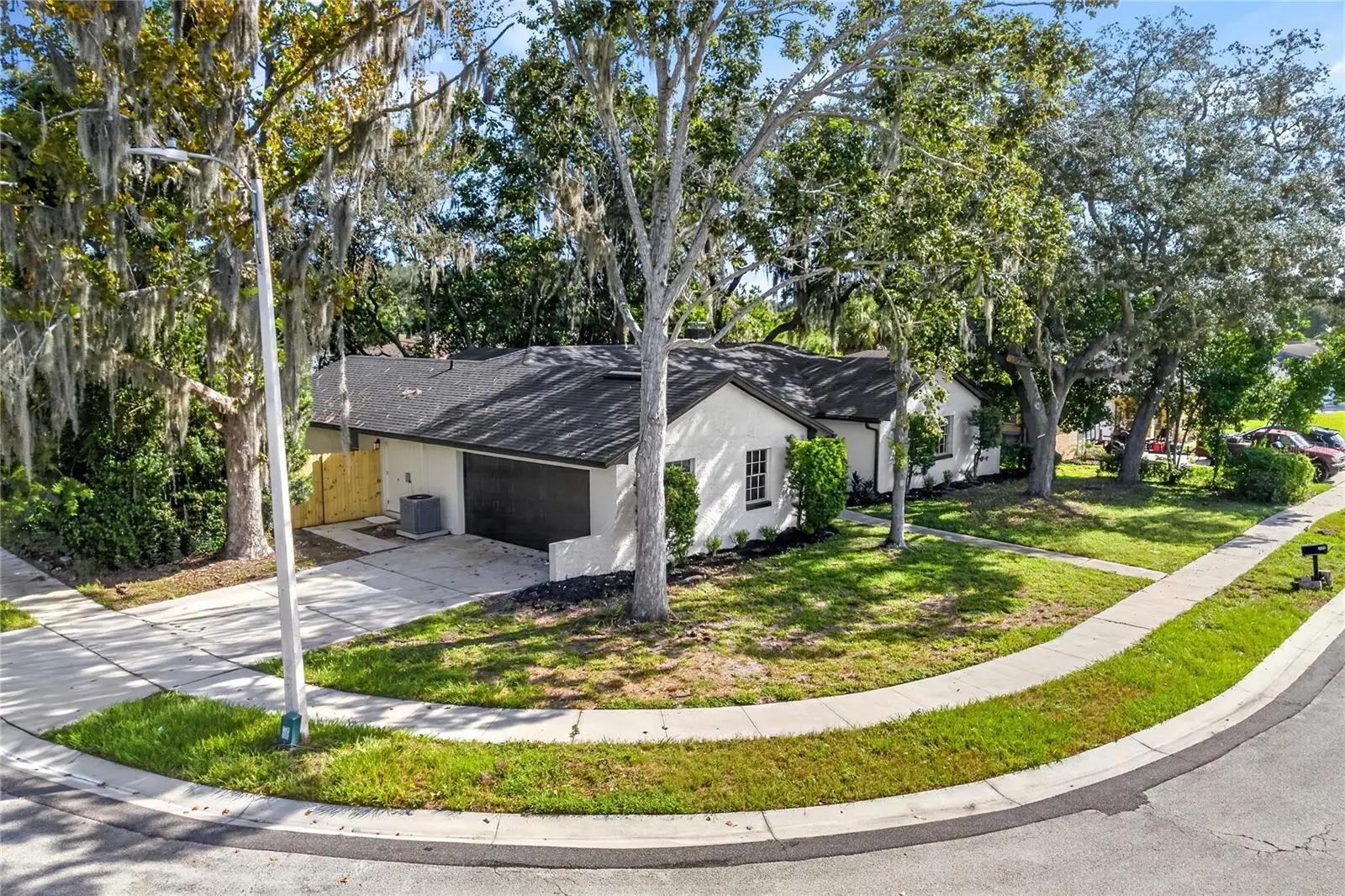 136 Glendale Drive, FL