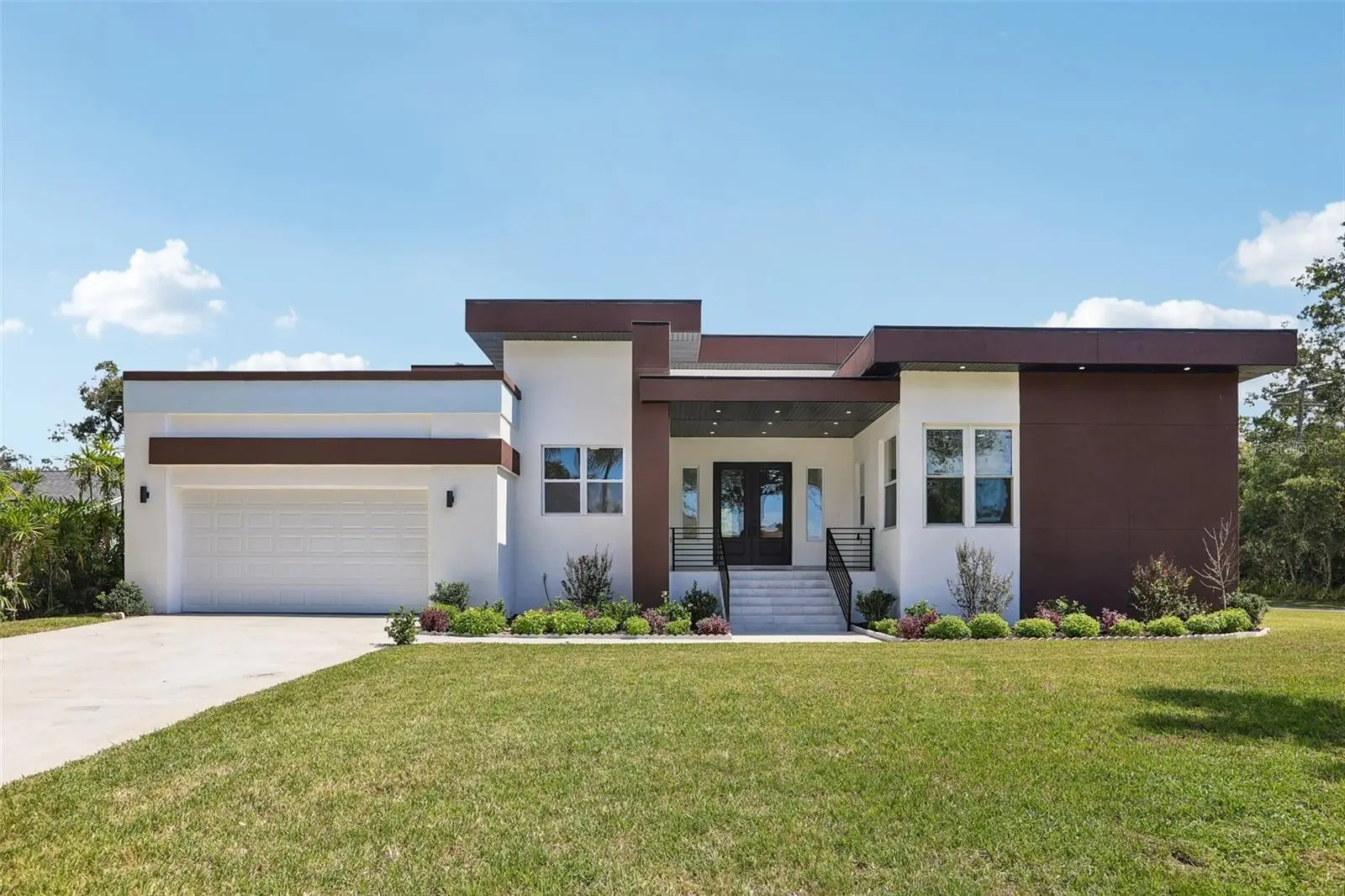 806 Lamont Place, FL