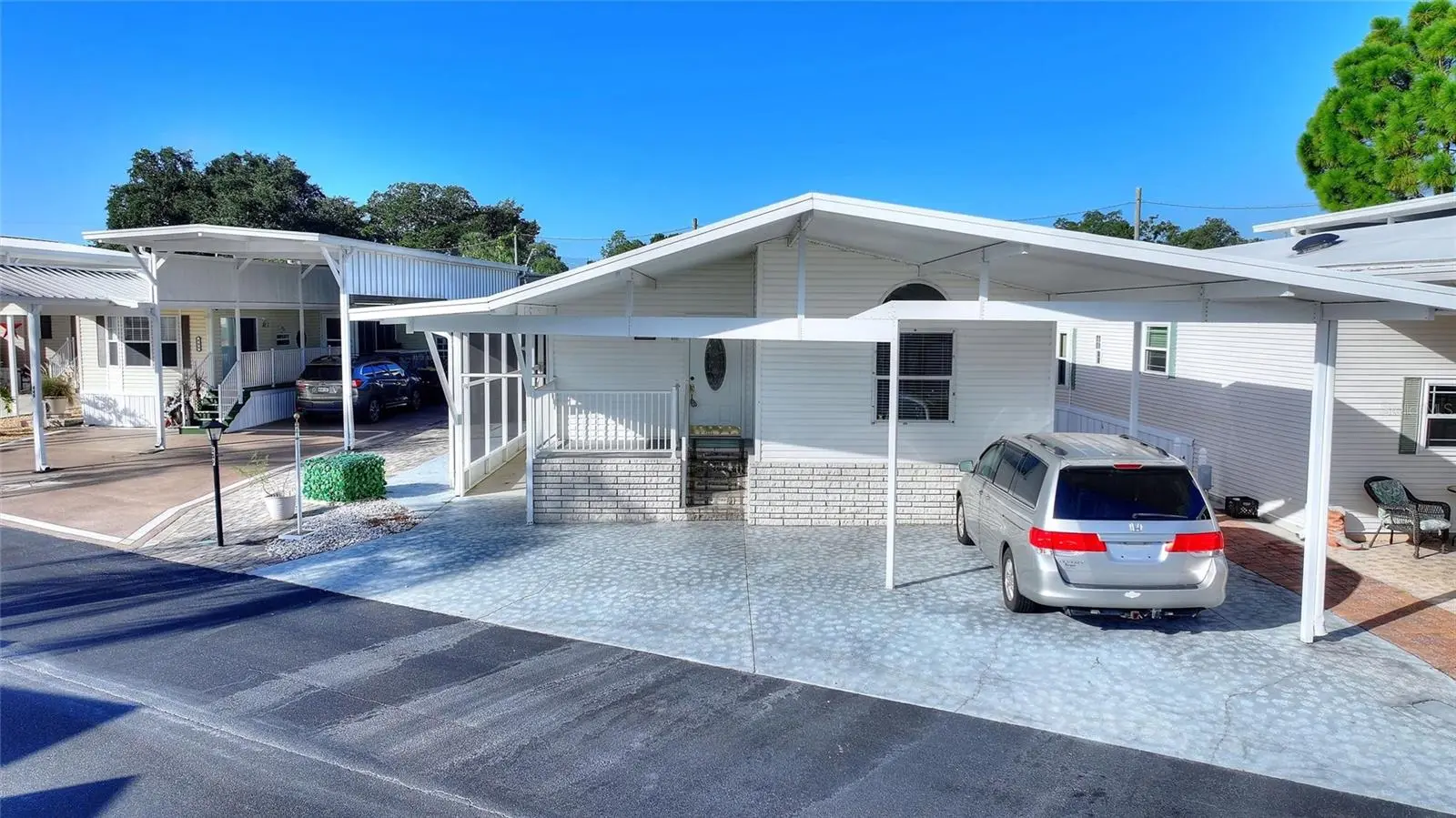439 Par Pines Boulevard, FL