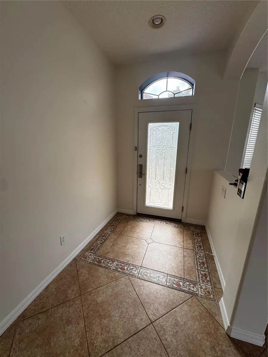 2742 Dover Glen Circle, FL