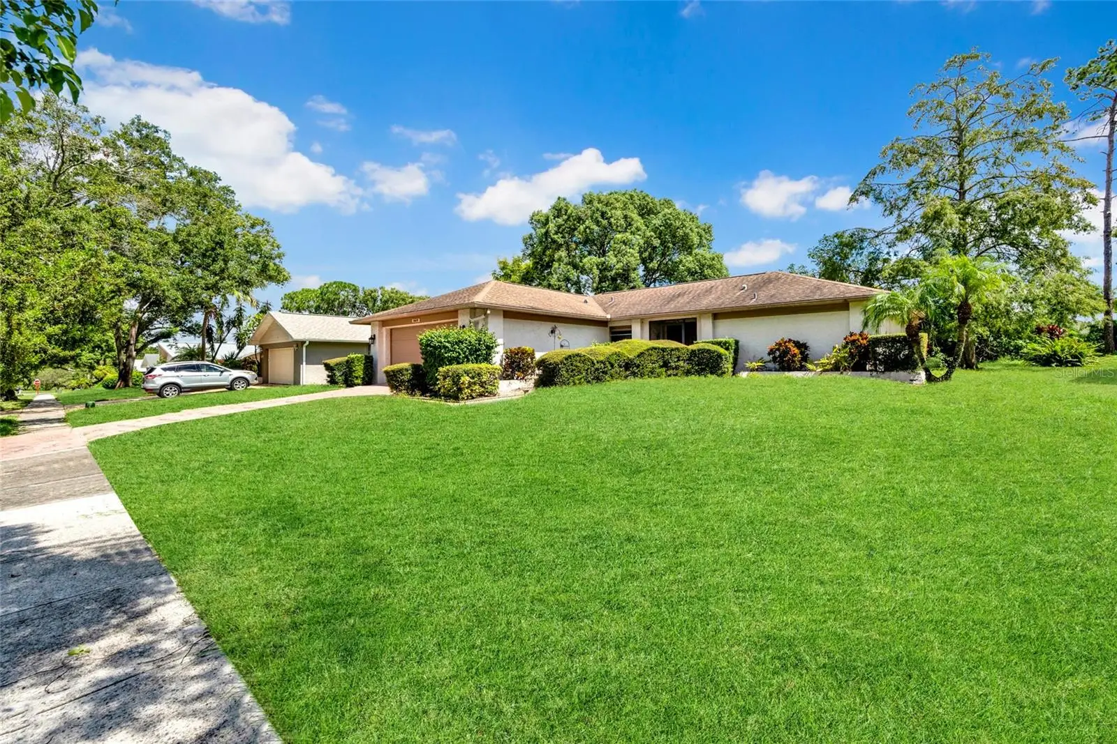 1617 Kilwinning Court, FL
