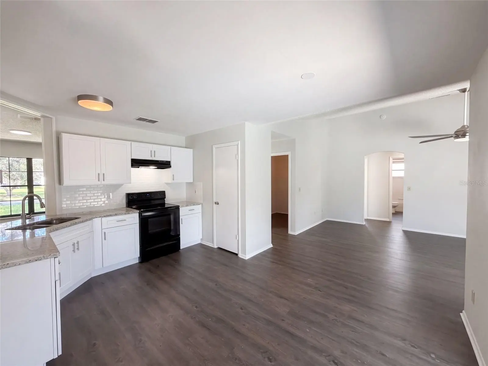 7704 Simon Ridge Court, FL