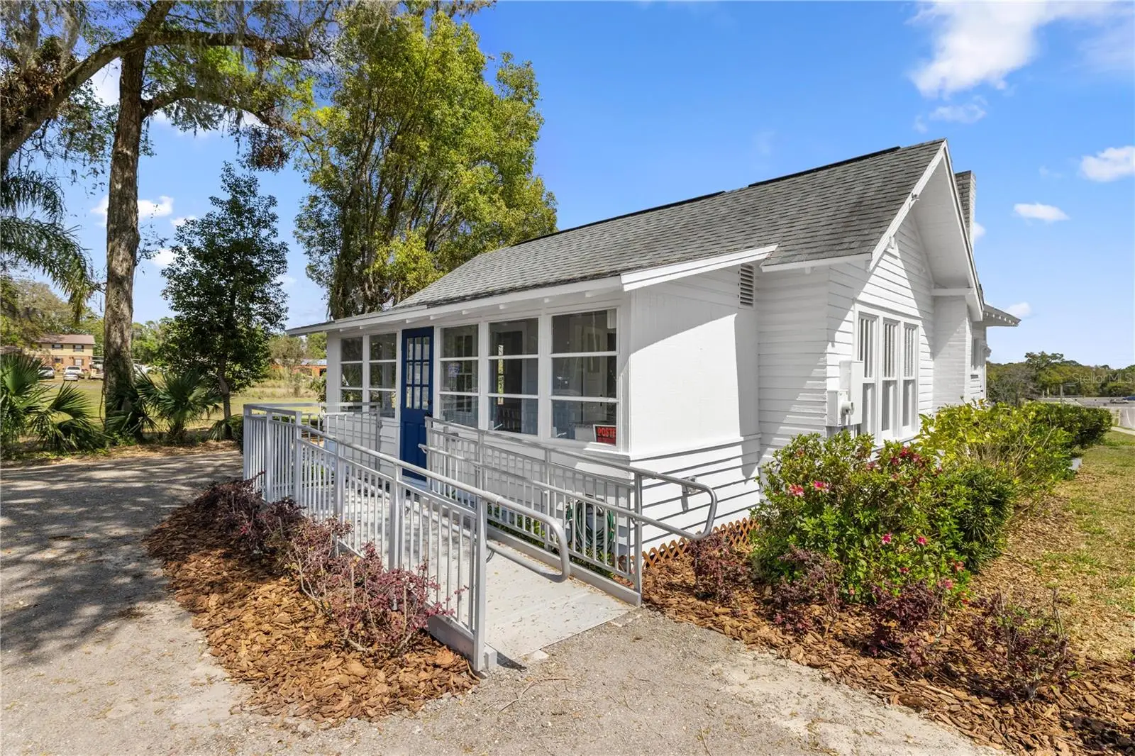 401 Dixie Avenue, FL